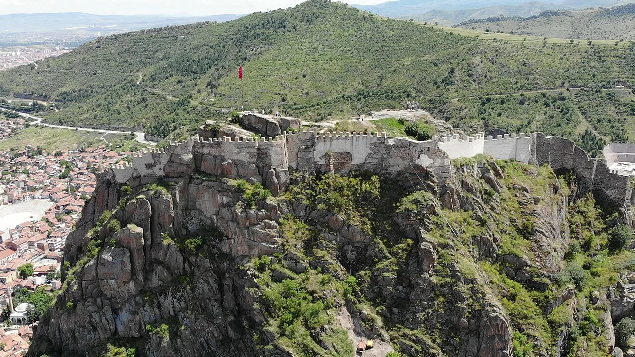 Afyon Kalesi Eteklerinde Piknik Alanı