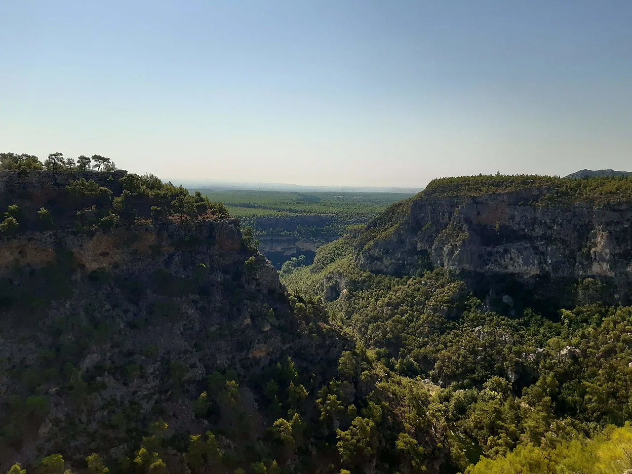 Güver Uçurumu Tabiat Parkı