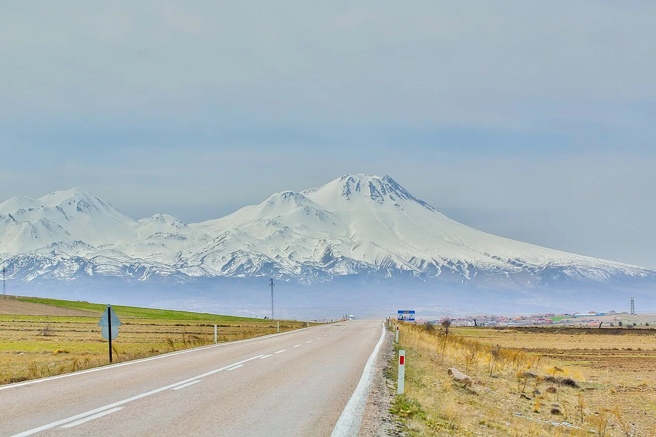 Hasan Dağı Etekleri Mesire Alanı