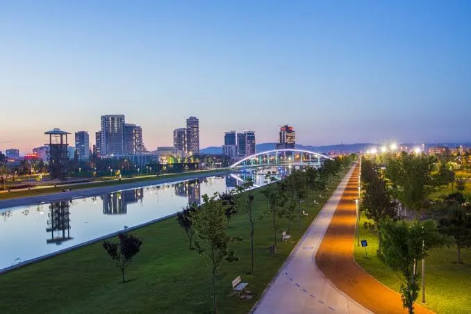 Hüdavendigar Kent Parkı (Mihraplı)