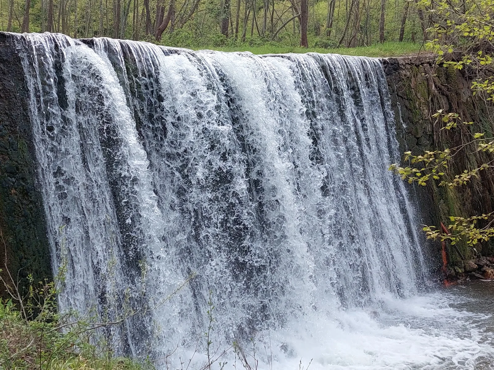 Kurşunlu Şelalesi Tabiat Parkı İnegöl