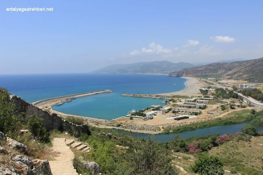 Selinus Plajı ve Antik Kent Piknik Alanı