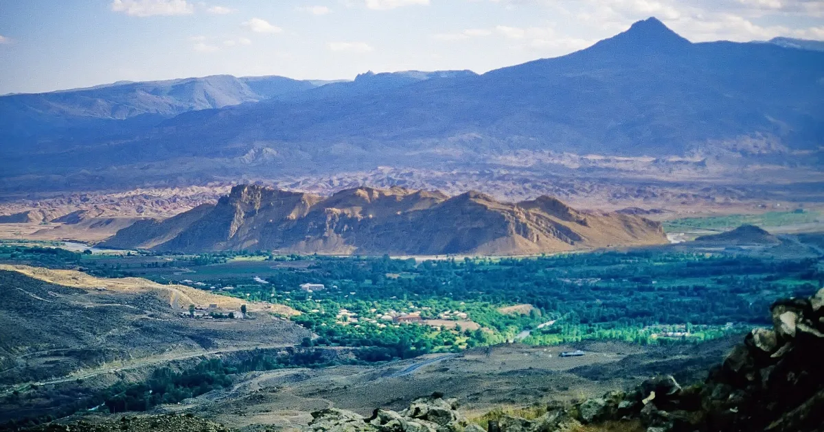 Tuzluca Tuz Mağarası Çevresi Piknik Alanı
