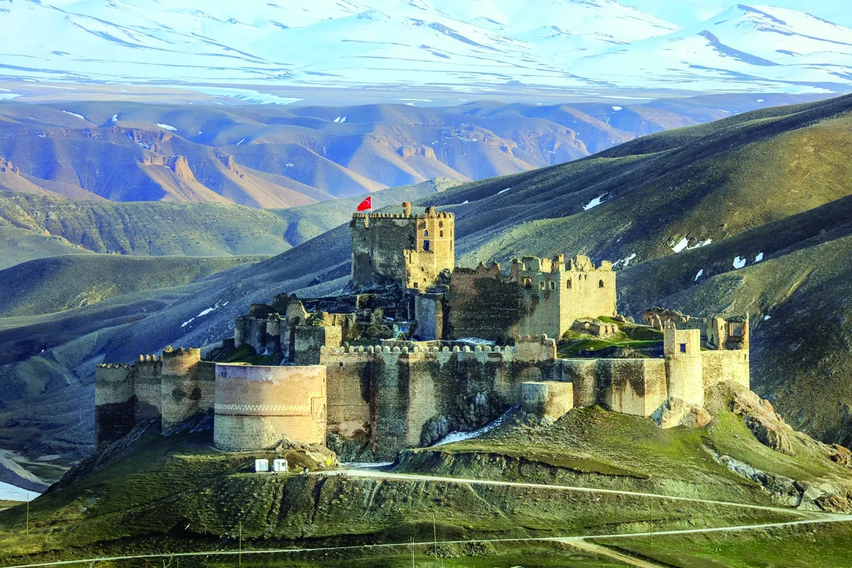 Hoşap Kalesi Mesire Alanı