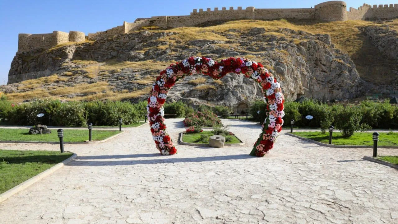 Van Kalesi Çevresi Park Alanı